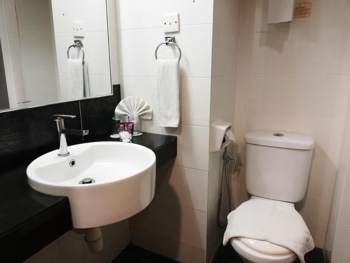 Grand Barakah Hotel Ampang  Bagian luar foto