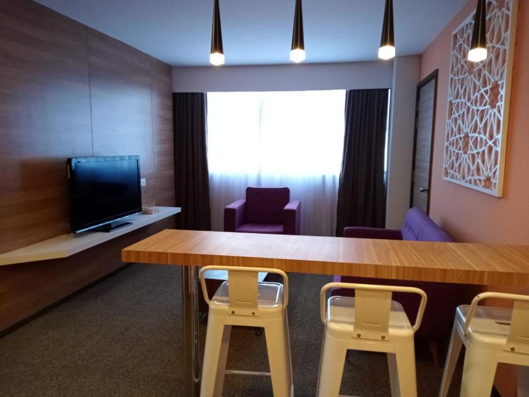 Grand Barakah Hotel Ampang  Bagian luar foto
